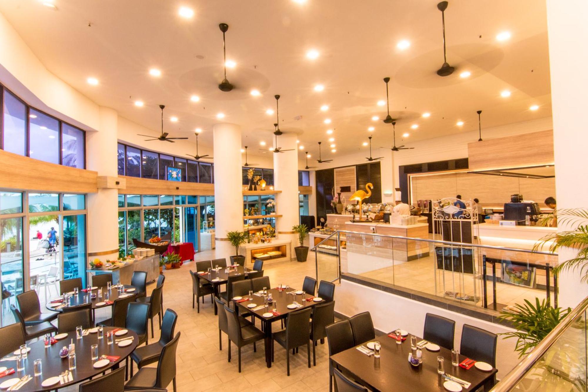 Flamingo Hotel By The Beach, Penang Tanjung Bungah  Ngoại thất bức ảnh