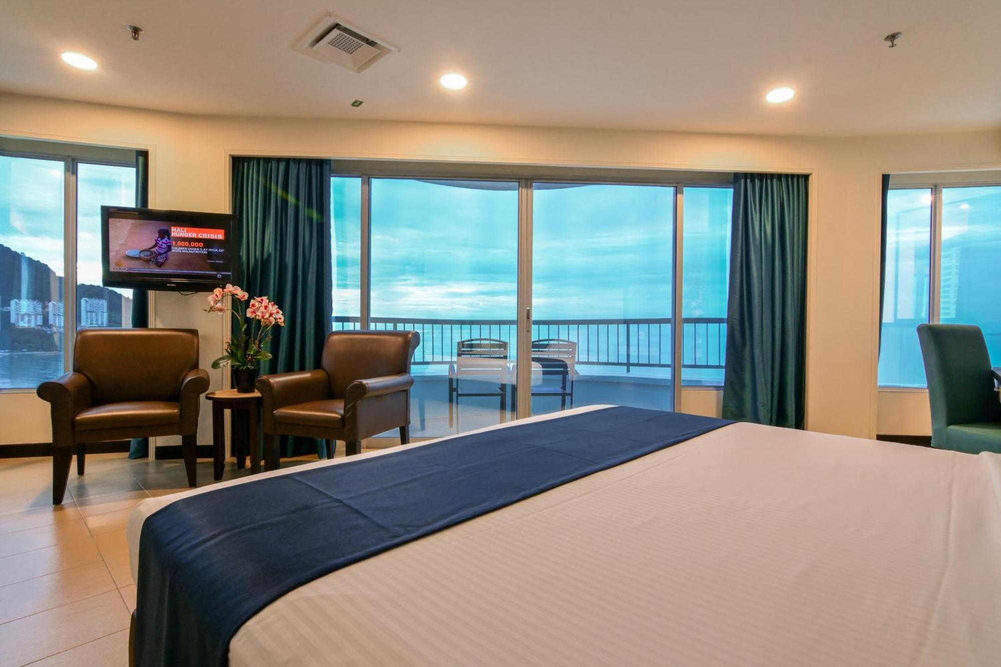 Flamingo Hotel By The Beach, Penang Tanjung Bungah  Ngoại thất bức ảnh