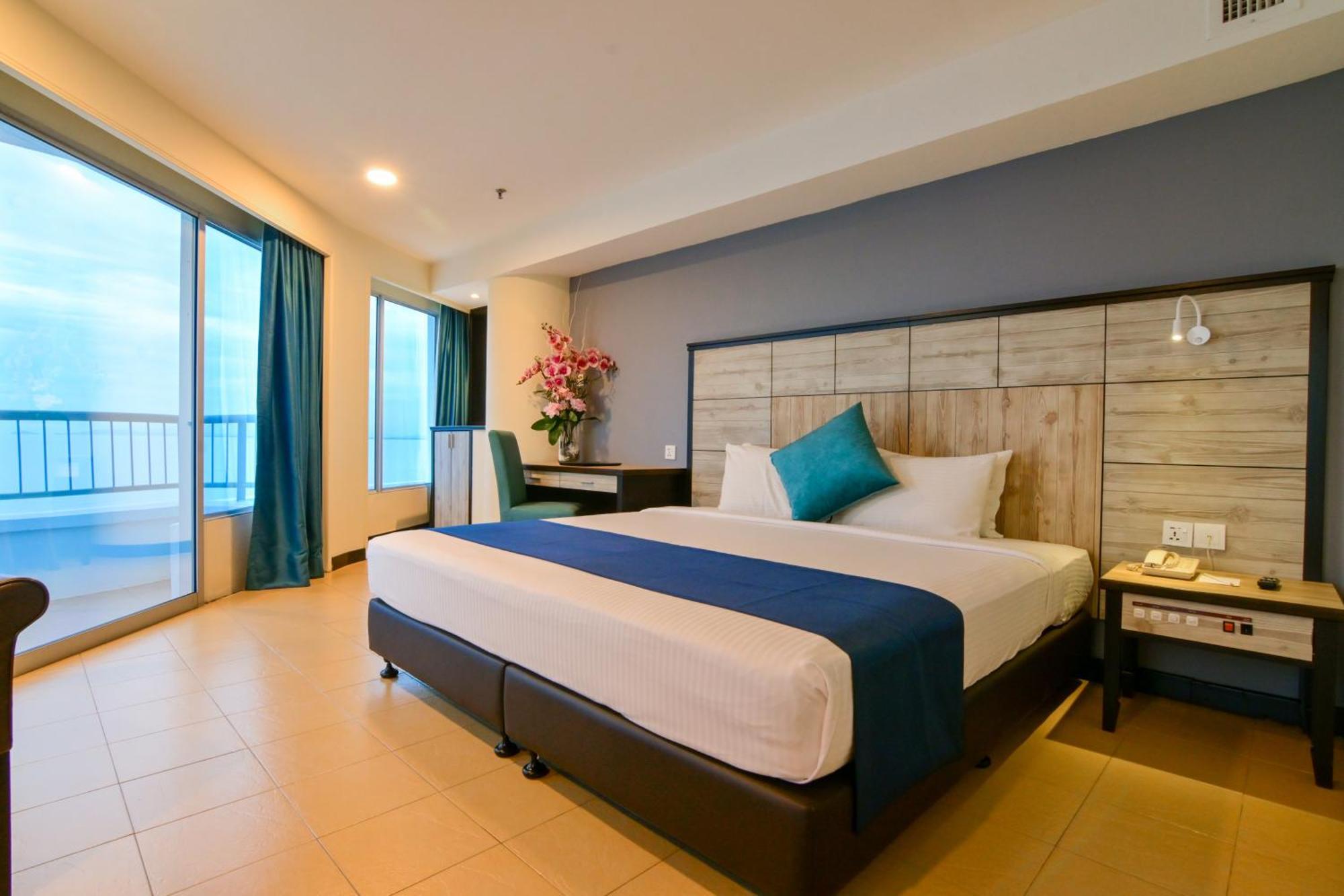 Flamingo Hotel By The Beach, Penang Tanjung Bungah  Ngoại thất bức ảnh